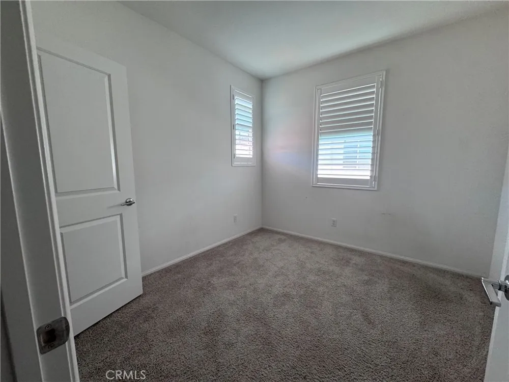 8141 Garden Park Chino, CA 91708