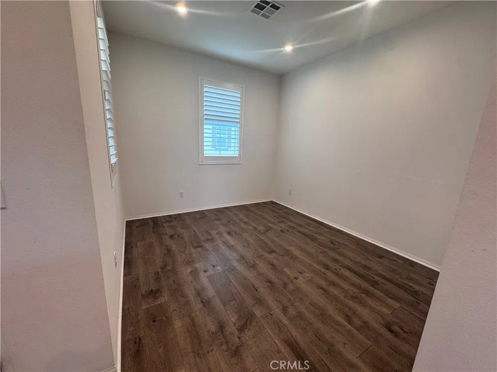 8141 Garden Park Chino, CA 91708