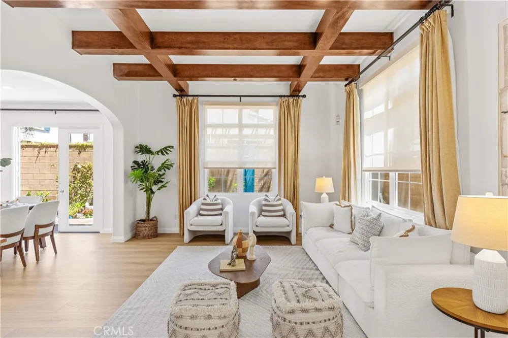 22 Arborside Irvine, CA 92603