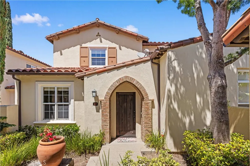 22 Arborside Irvine, CA 92603