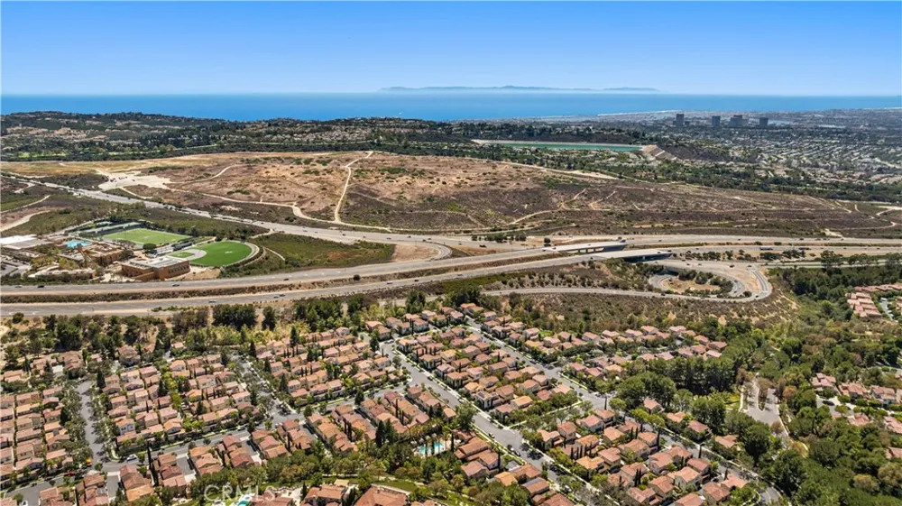 22 Arborside Irvine, CA 92603