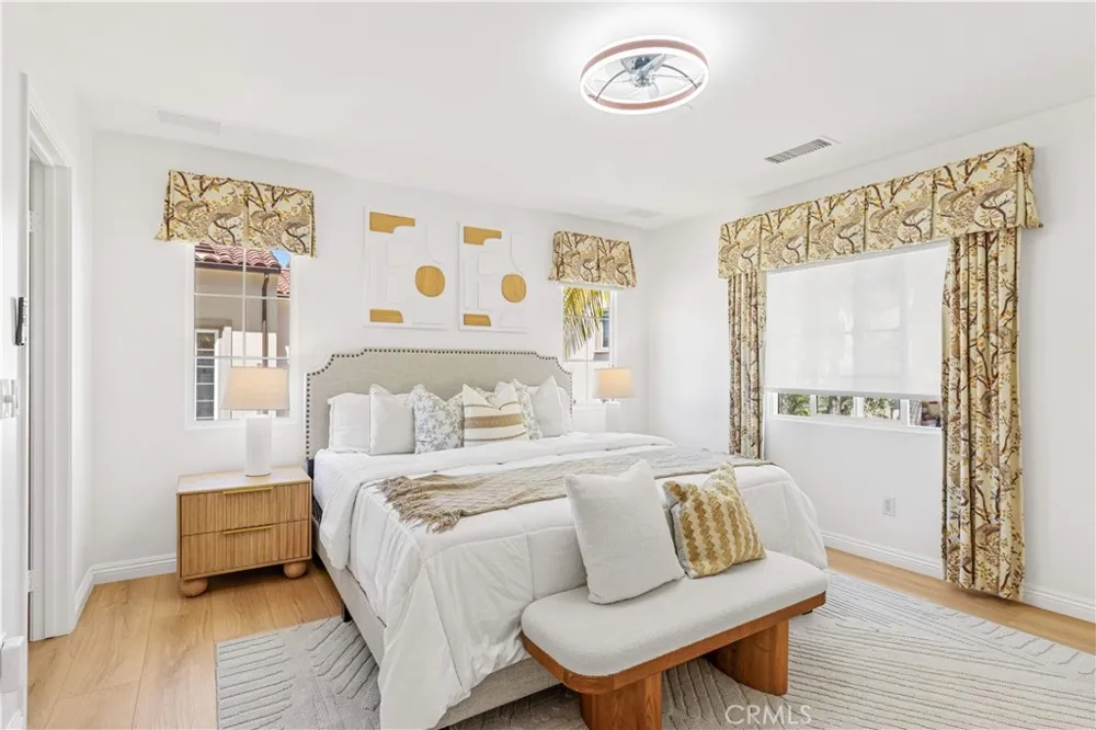 22 Arborside Irvine, CA 92603
