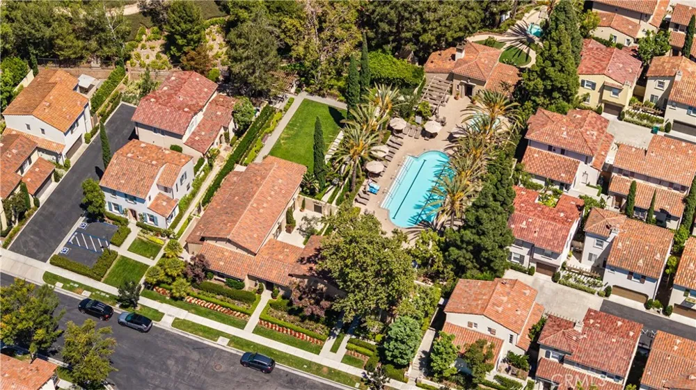 22 Arborside Irvine, CA 92603
