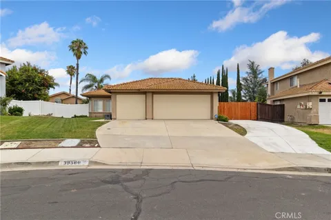 39560 Glenwood Court