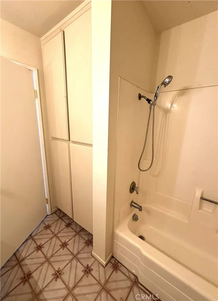 15000 Halldale Avenue #114 Gardena, CA 90247