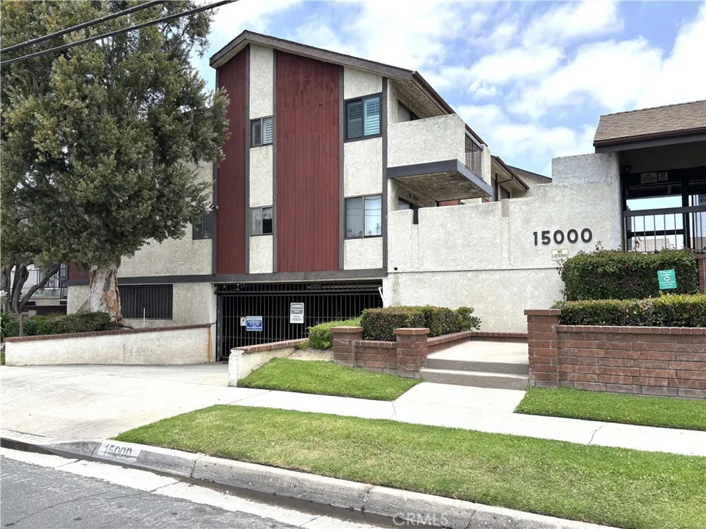 15000 Halldale Avenue #114 Gardena, CA 90247