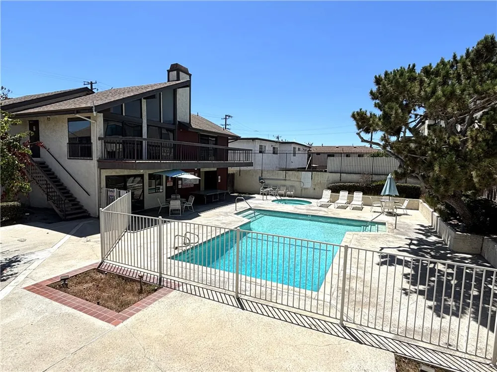 15000 Halldale Avenue #114 Gardena, CA 90247