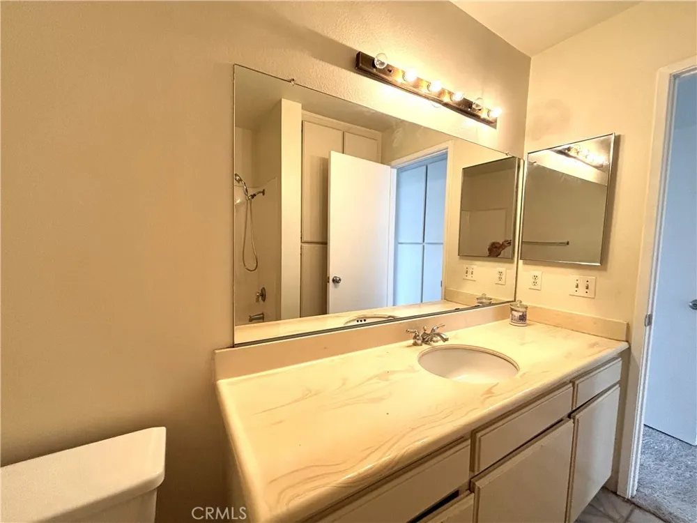 15000 Halldale Avenue #114 Gardena, CA 90247