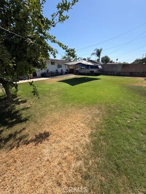 612 Townsley Bakersfield, CA 93304