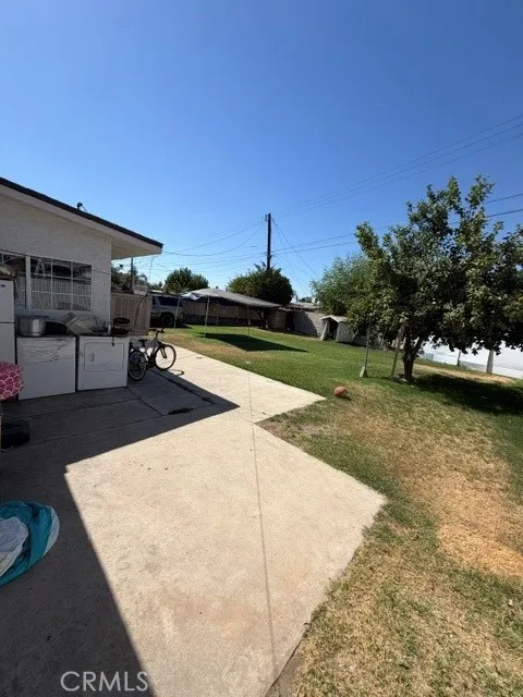 612 Townsley Bakersfield, CA 93304