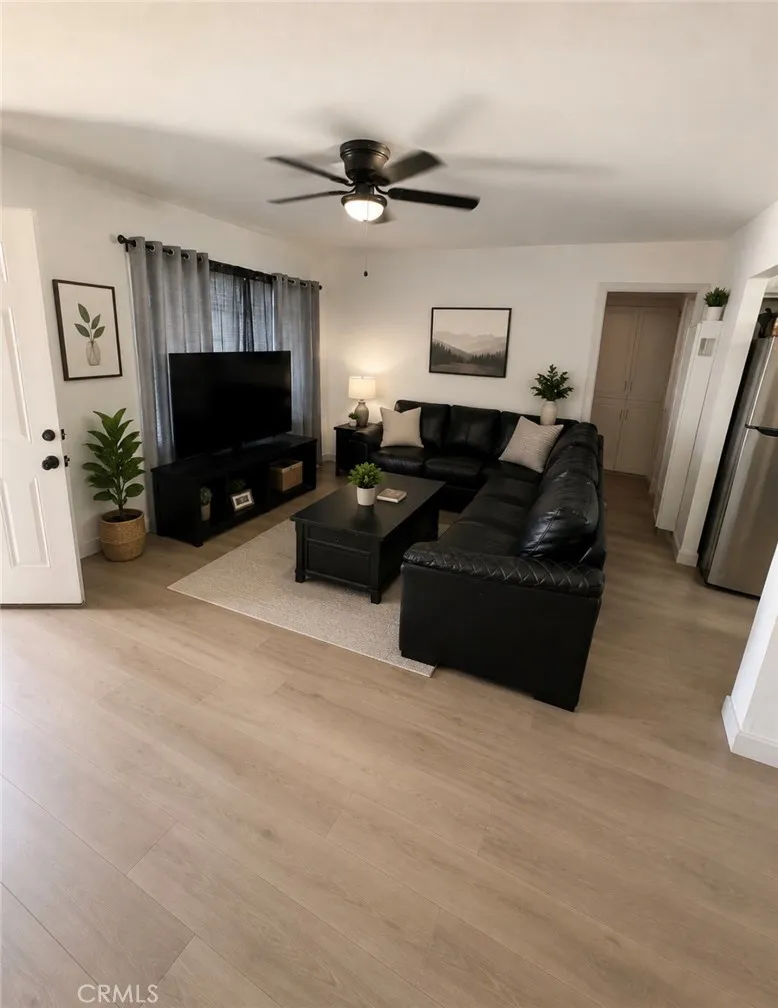 612 Townsley Bakersfield, CA 93304