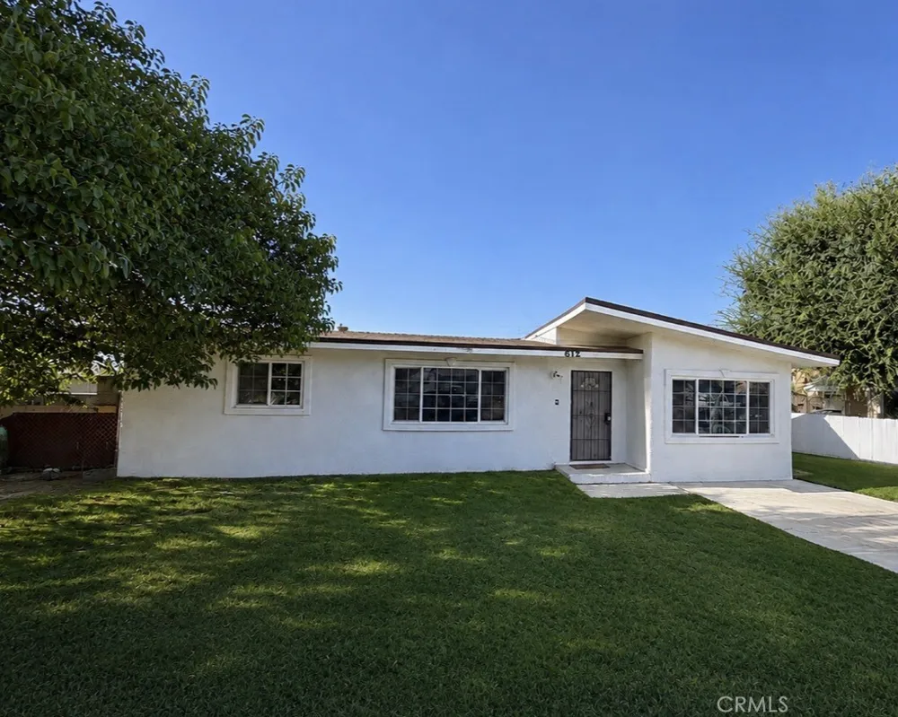 612 Townsley Bakersfield, CA 93304