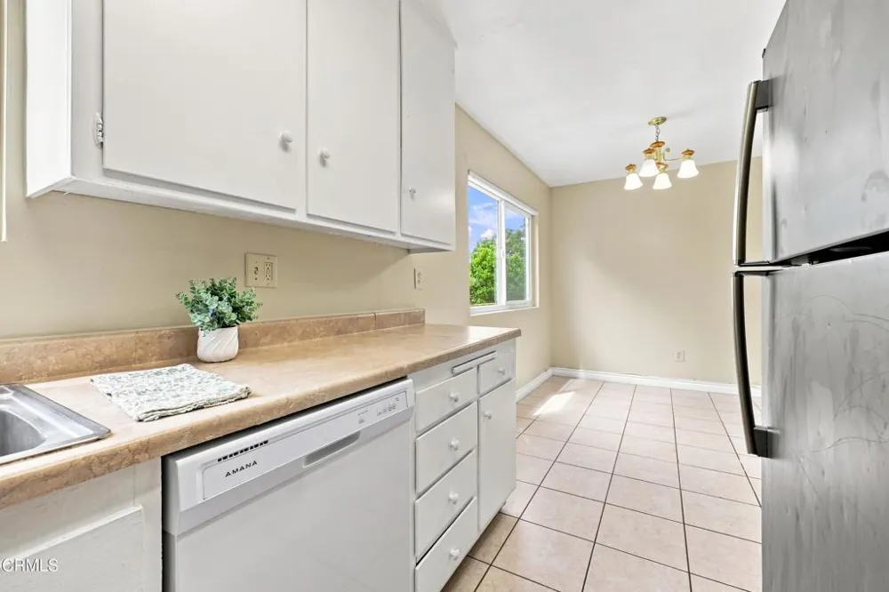 138 S Bryn Mawr Street #33 Ventura, CA 93003
