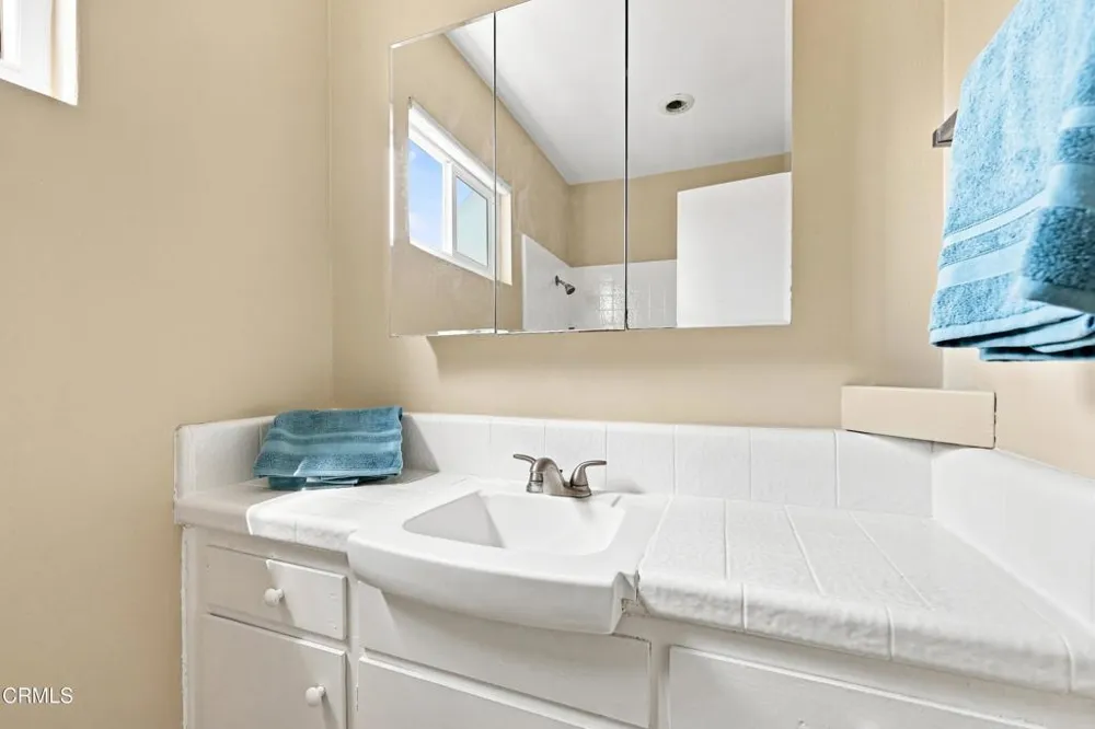 138 S Bryn Mawr Street #33 Ventura, CA 93003