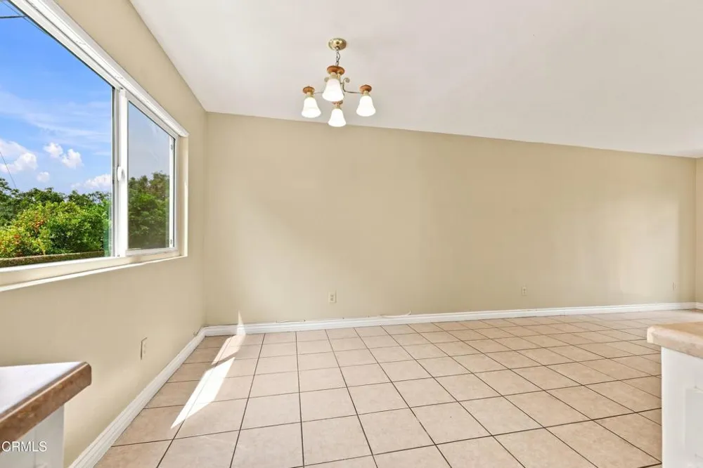 138 S Bryn Mawr Street #33 Ventura, CA 93003