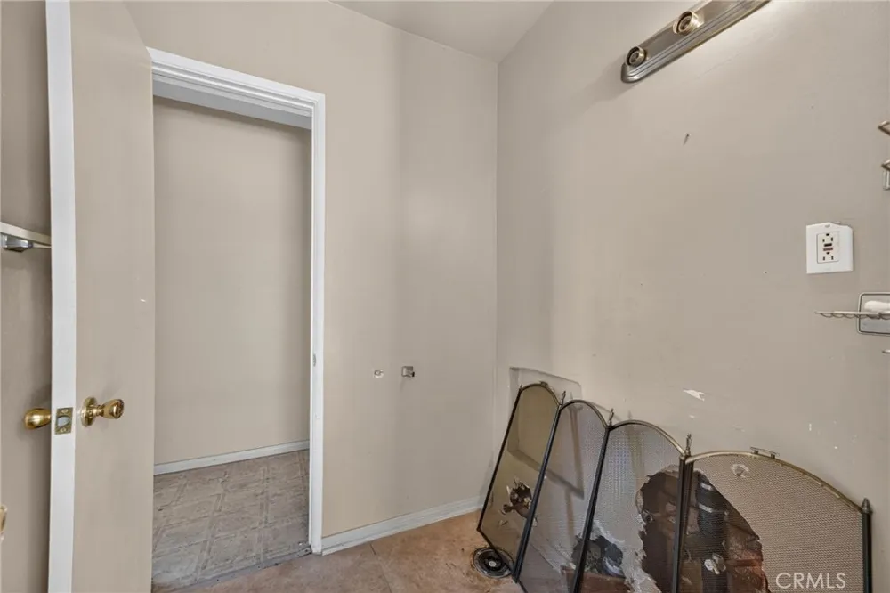206 E Fig Monrovia, CA 91016
