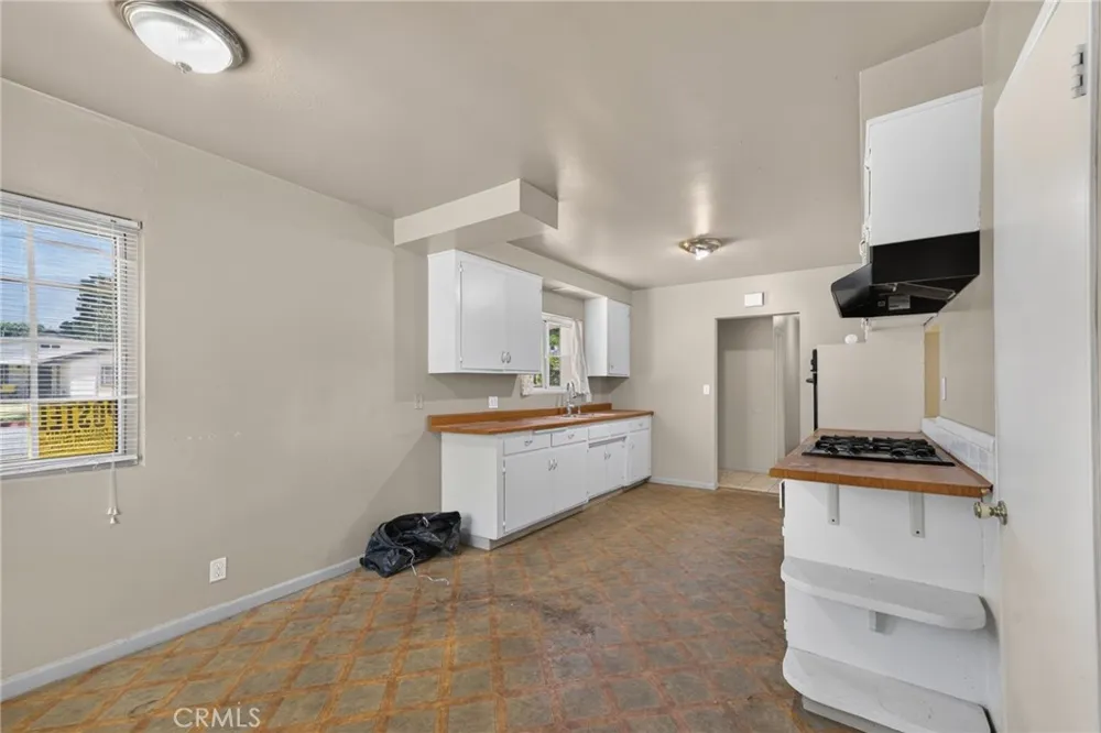 206 E Fig Monrovia, CA 91016