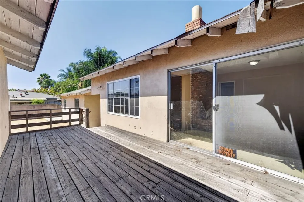206 E Fig Monrovia, CA 91016