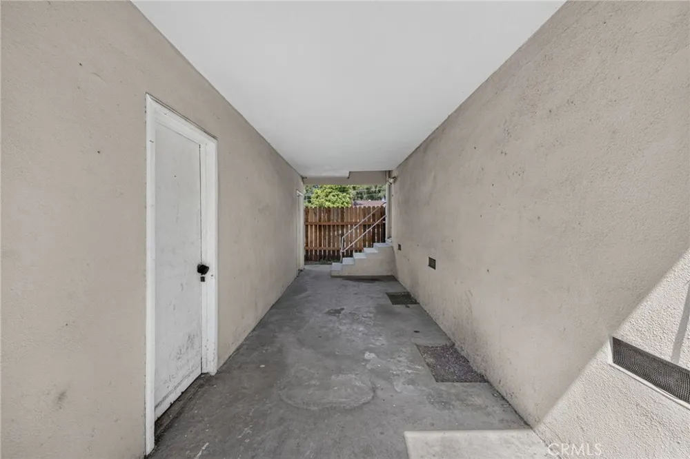 206 E Fig Monrovia, CA 91016