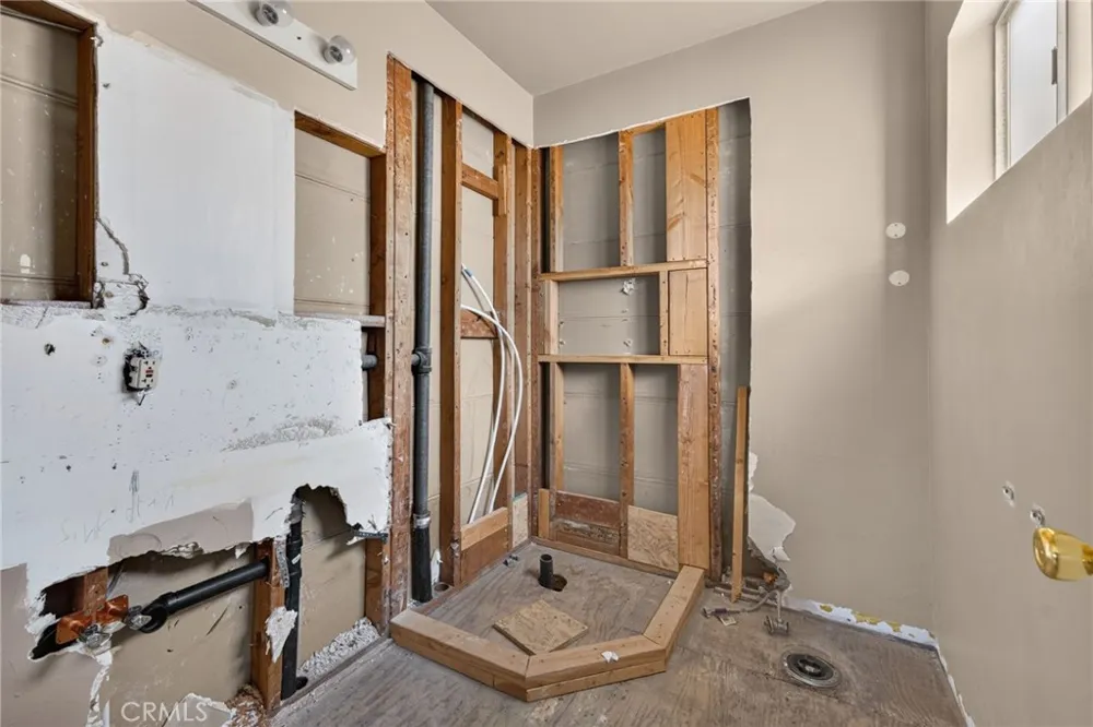 206 E Fig Monrovia, CA 91016