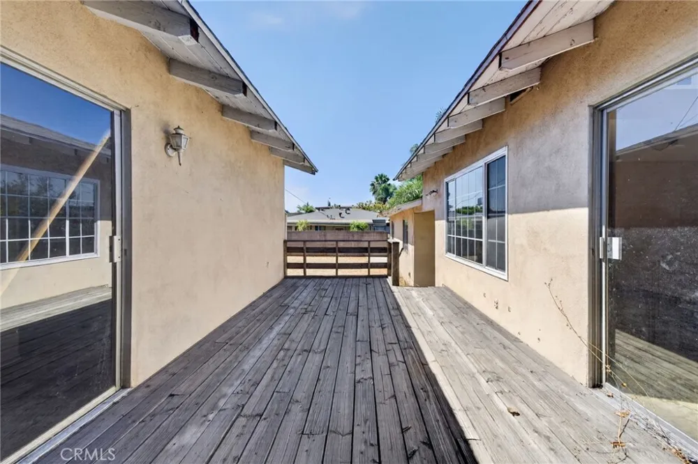 206 E Fig Monrovia, CA 91016