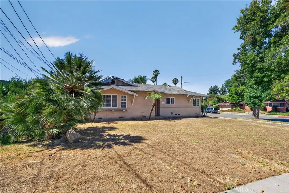 206 E Fig Monrovia, CA 91016