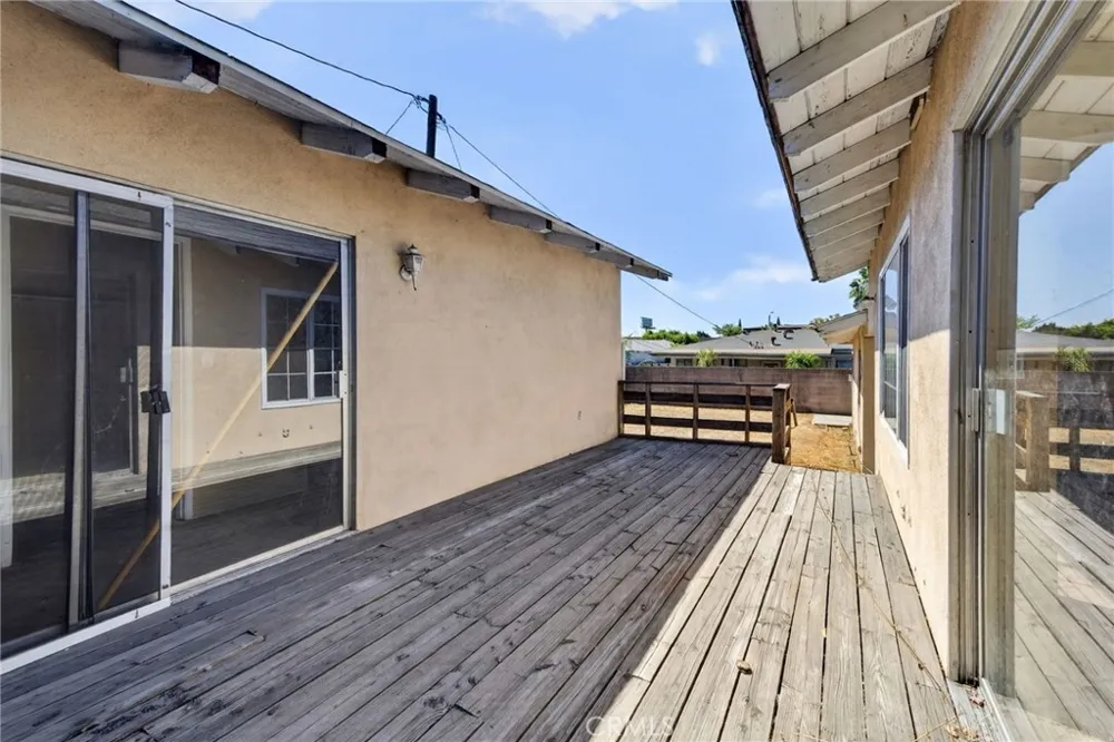 206 E Fig Monrovia, CA 91016