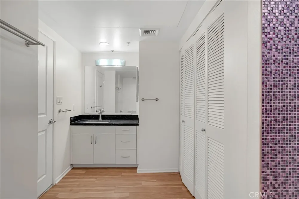 267 S San Pedro #217 Los Angeles, CA 90012