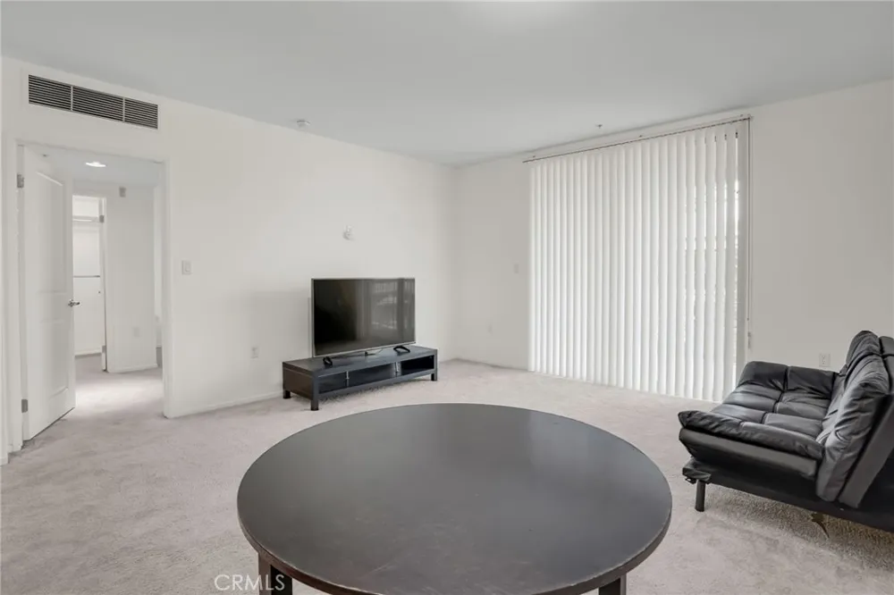 267 S San Pedro #217 Los Angeles, CA 90012