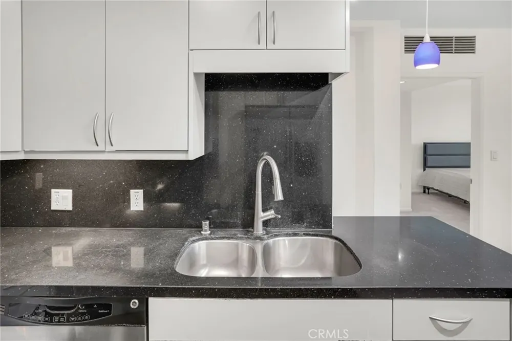 267 S San Pedro #217 Los Angeles, CA 90012