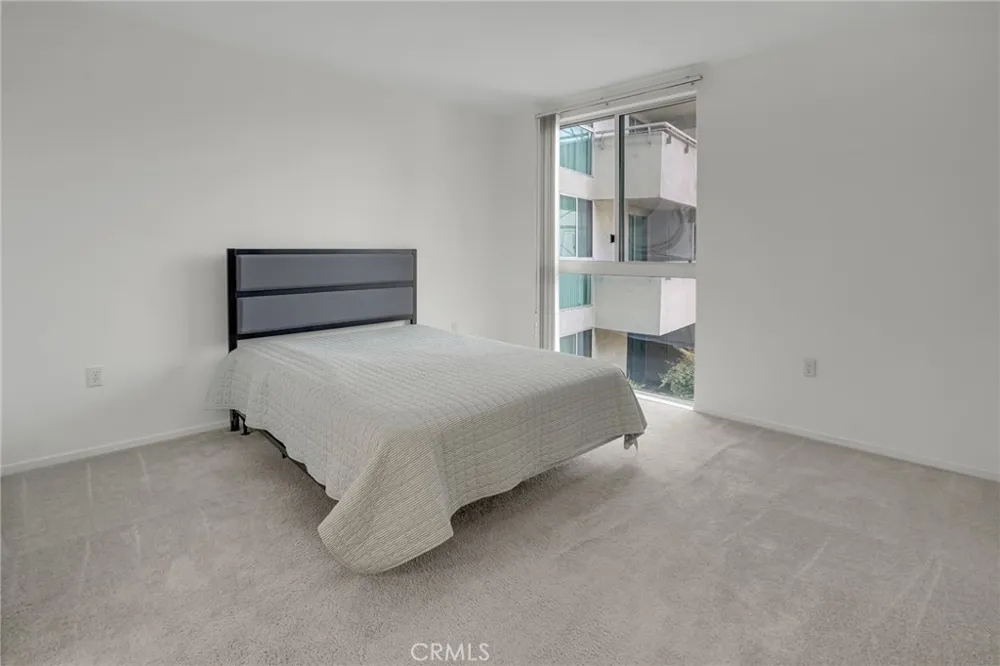 267 S San Pedro #217 Los Angeles, CA 90012