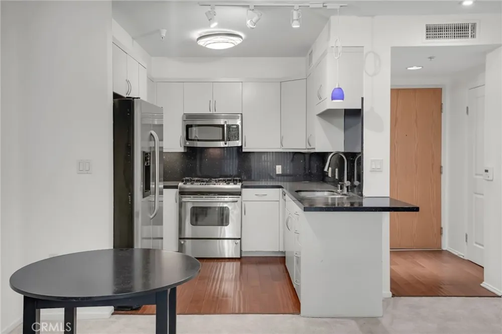 267 S San Pedro #217 Los Angeles, CA 90012