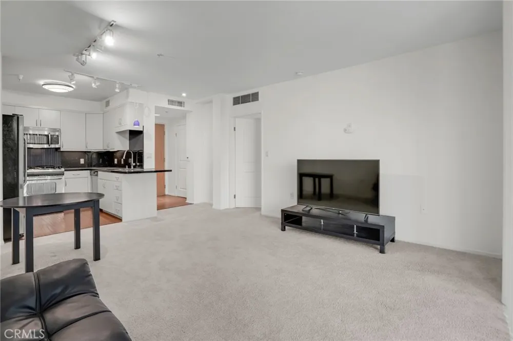 267 S San Pedro #217 Los Angeles, CA 90012