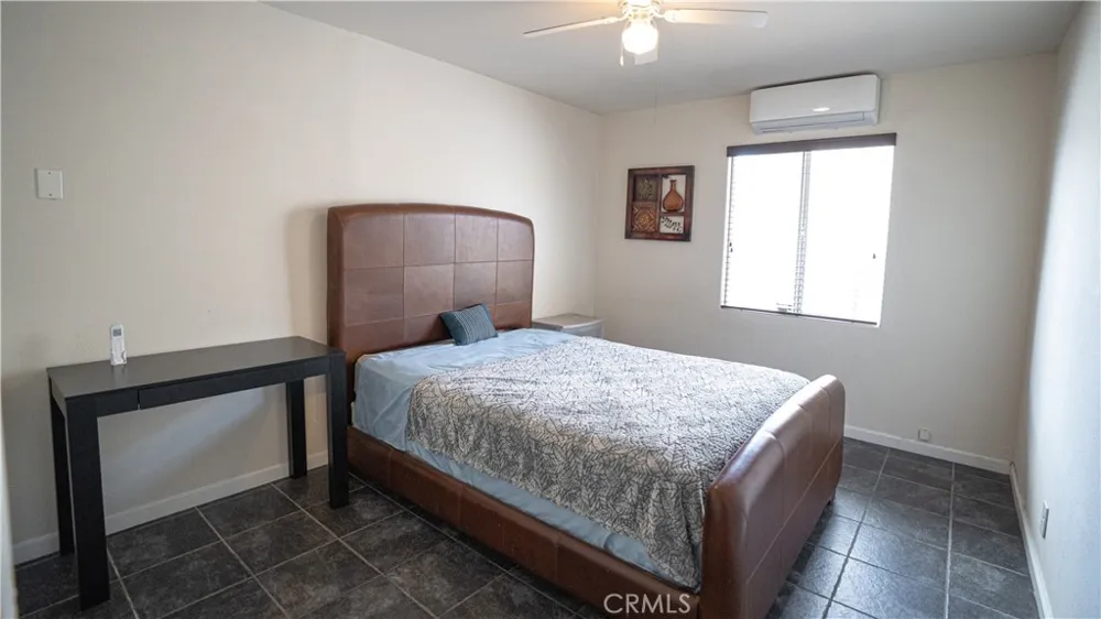 717 Belinda Barstow, CA 92311