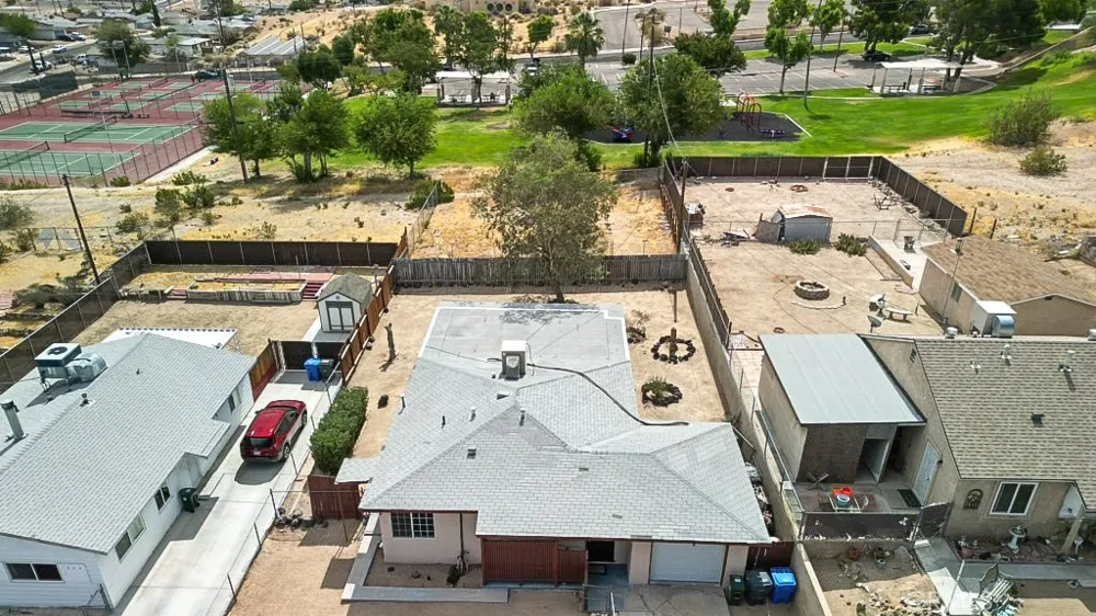 717 Belinda Barstow, CA 92311