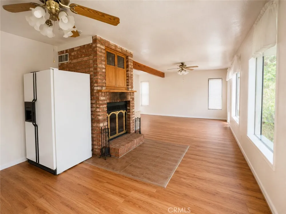 6364 Spruce Angelus Oaks, CA 92305