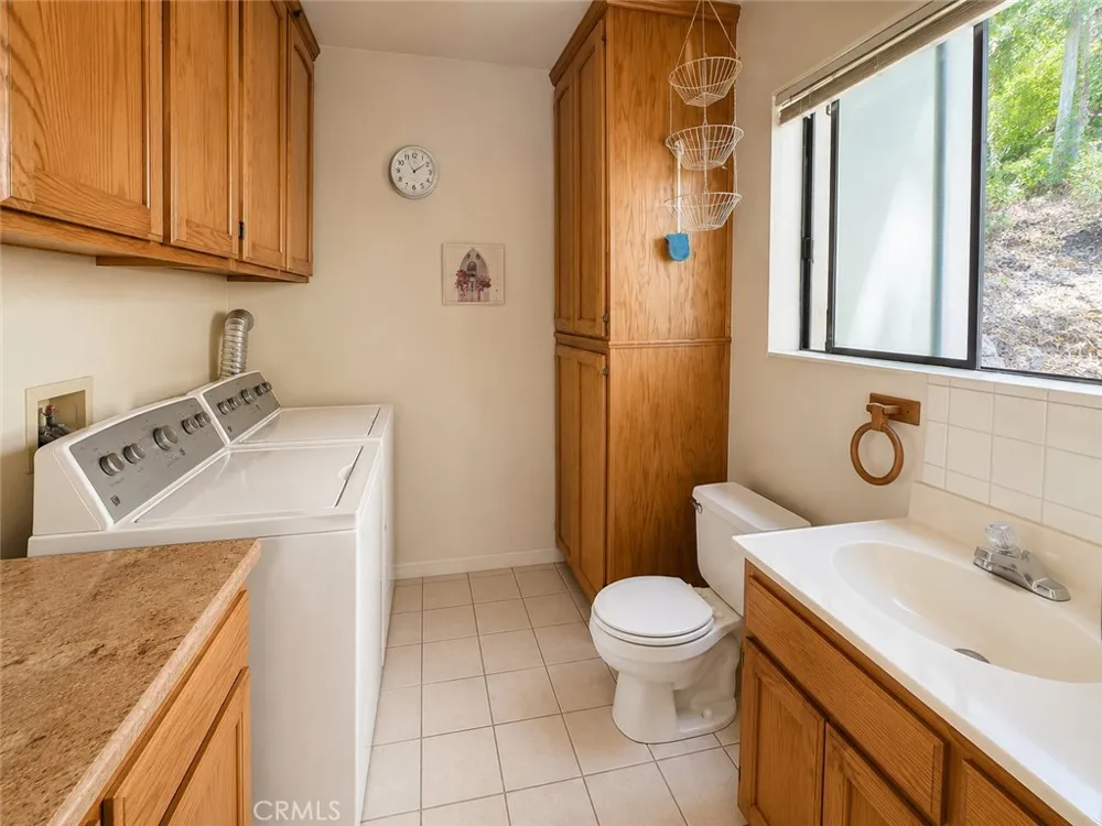 6364 Spruce Angelus Oaks, CA 92305