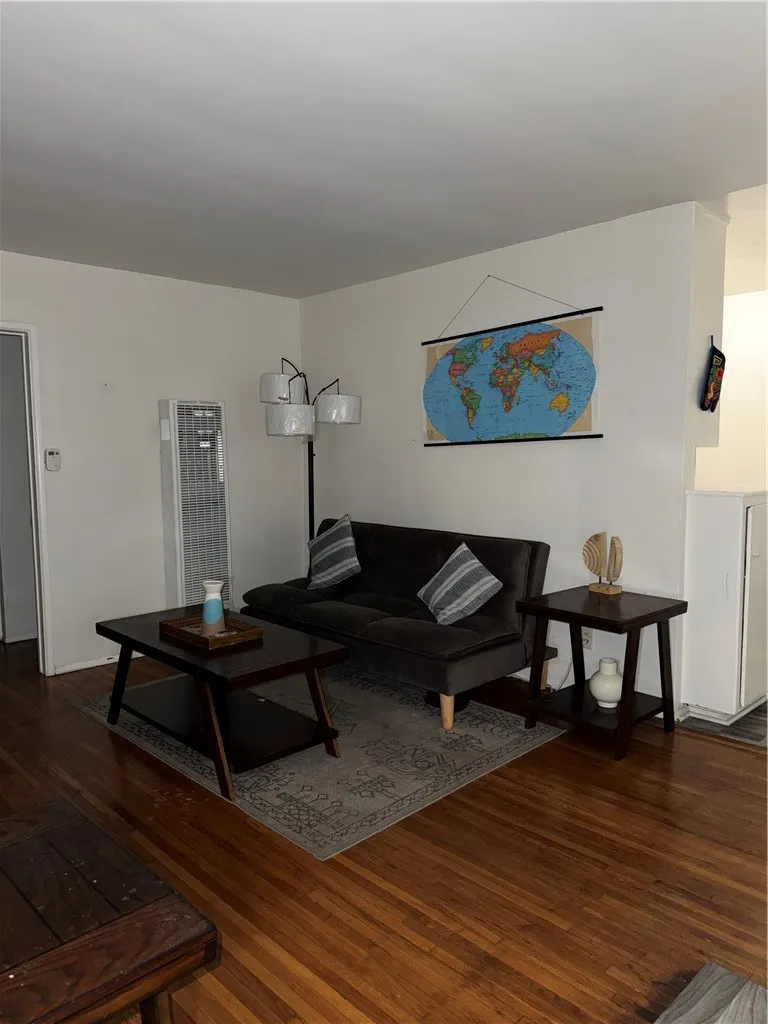241 E Washington #2 Pasadena, CA 91104