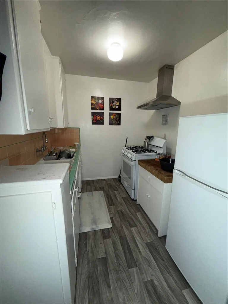 241 E Washington #2 Pasadena, CA 91104