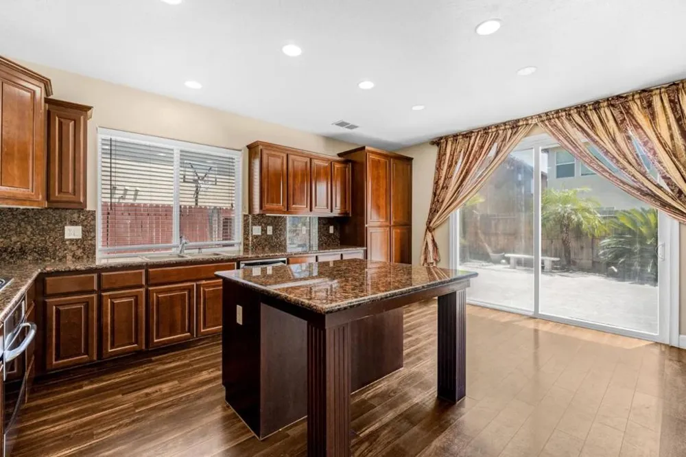 7113 E Garland Avenue Fresno, CA 93737