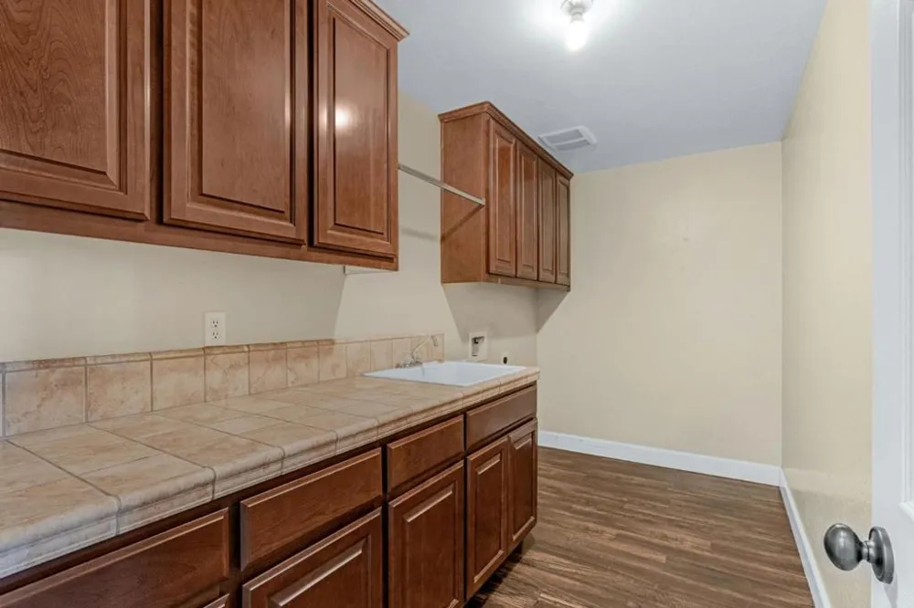 7113 E Garland Avenue Fresno, CA 93737
