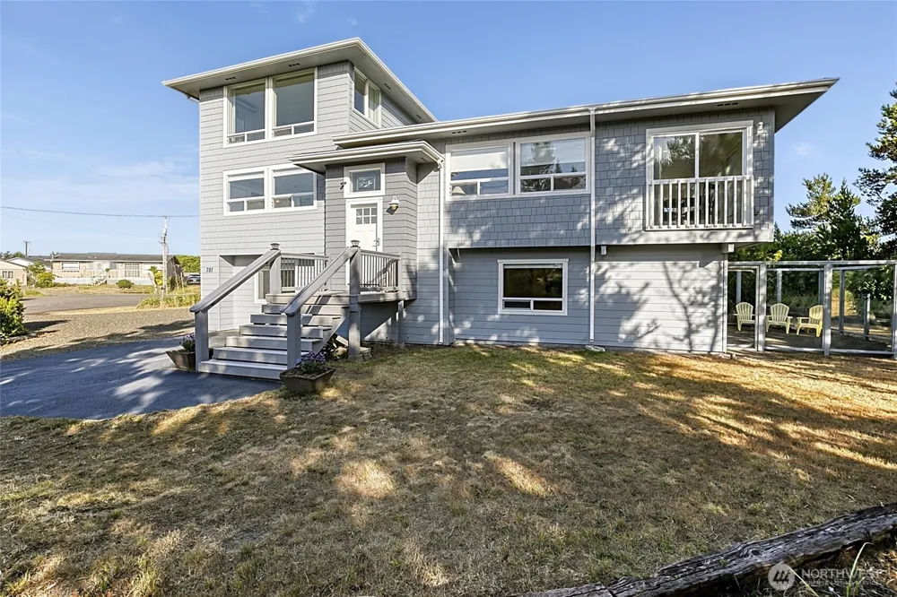 781 Camden Court SW Ocean Shores, WA 98569