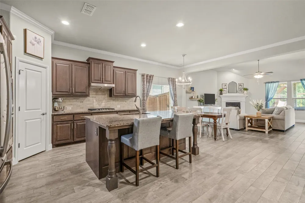 14856 Gladstone Drive Aledo, TX 76008