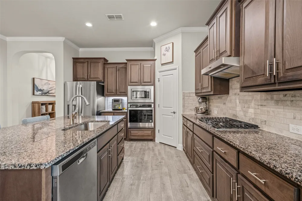 14856 Gladstone Drive Aledo, TX 76008
