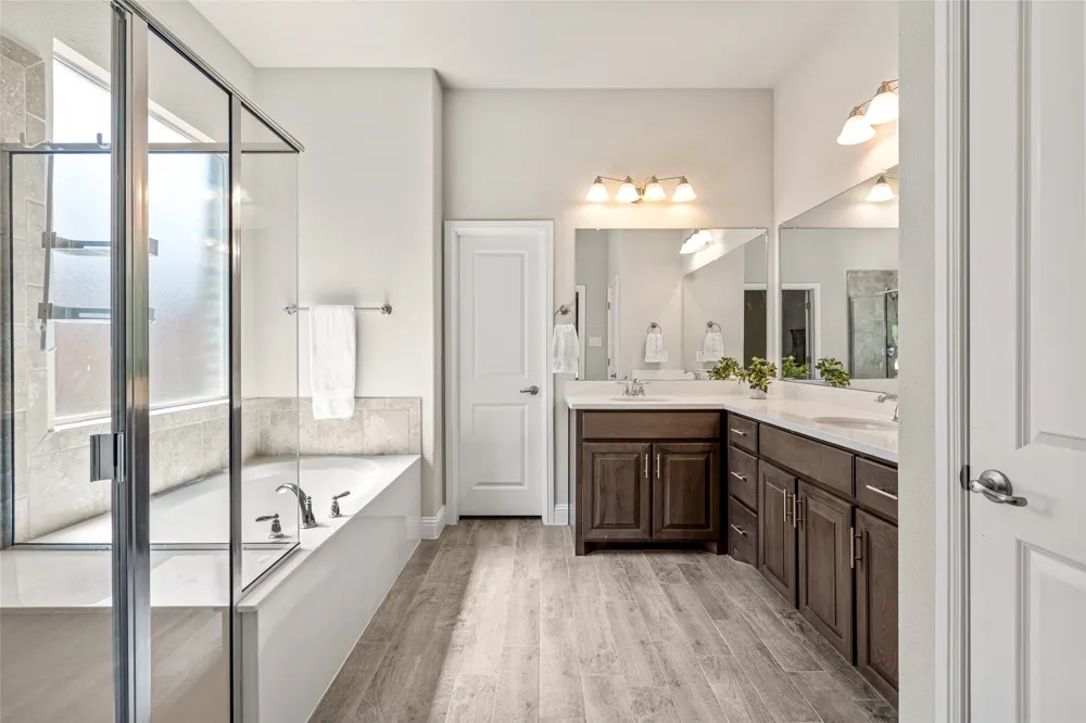14856 Gladstone Drive Aledo, TX 76008