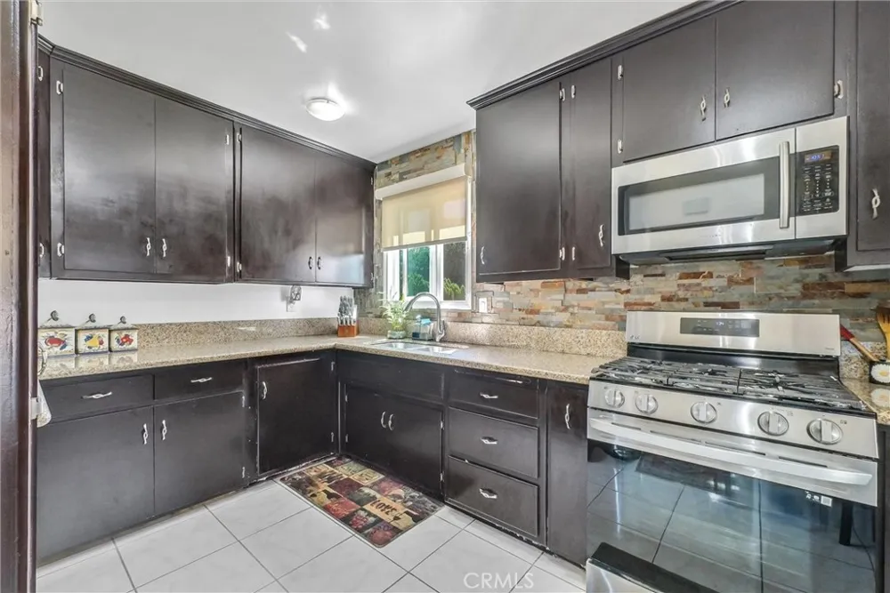 449 E Haltern Glendora, CA 91740