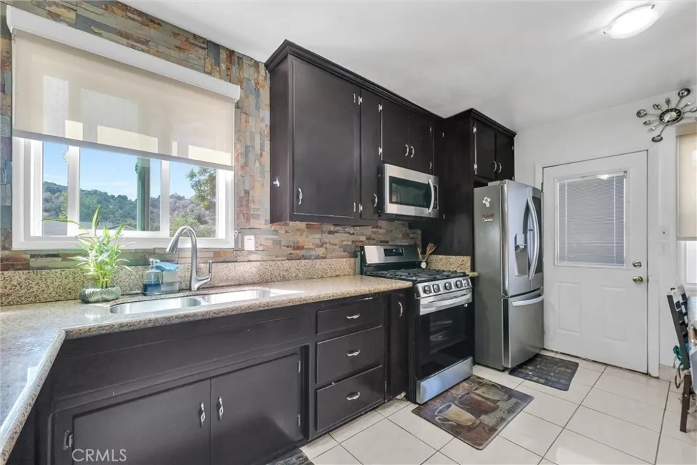 449 E Haltern Glendora, CA 91740