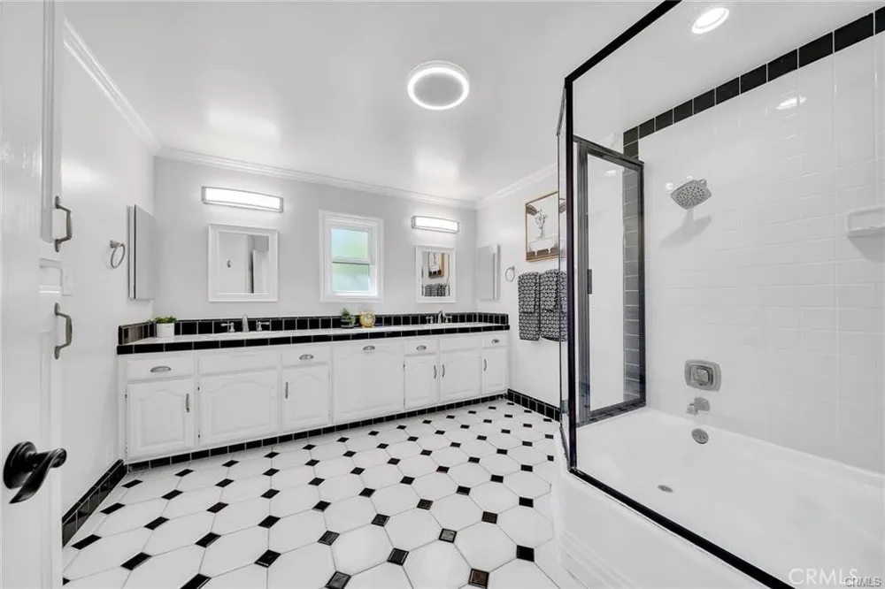 3 Mustang Road Rancho Palos Verdes, CA 90275