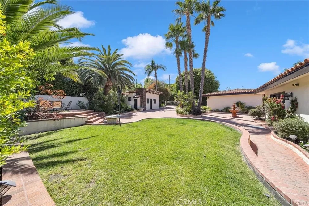 3 Mustang Road Rancho Palos Verdes, CA 90275