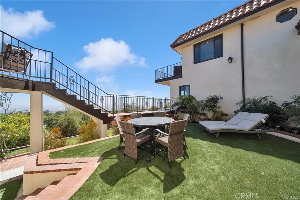 3 Mustang Road Rancho Palos Verdes, CA 90275